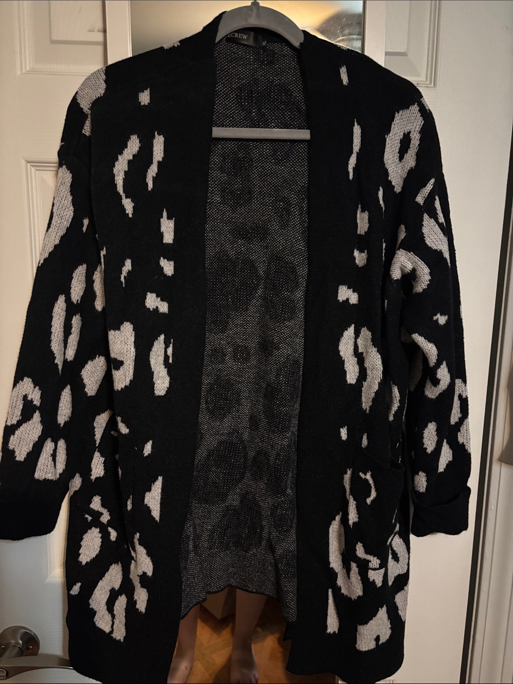 ☀️3/$25☀️ TeCrew Black and White Leopard-Pattern Open Cardigan w/ Pockets